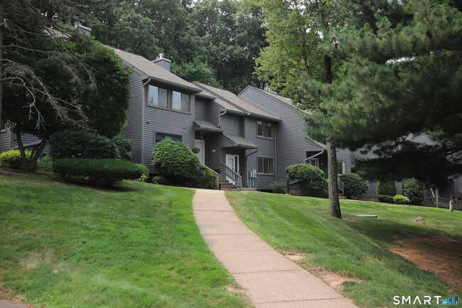 Building Photo - 156 Conestoga Way Unit 156