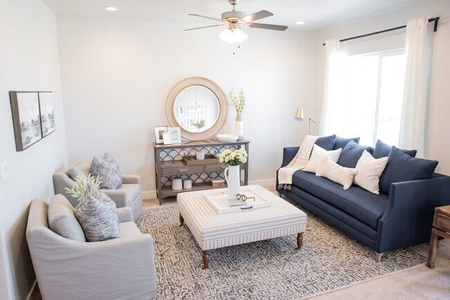 Photo - 661 S 1803 W