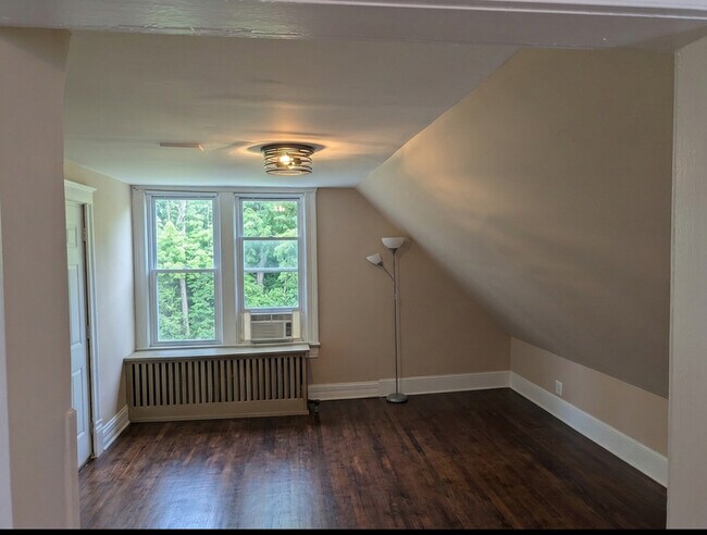 Photo - 1918 N Lawndale Ave