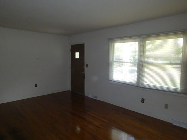 Photo - 2600 Braemore Rd Unit 2600