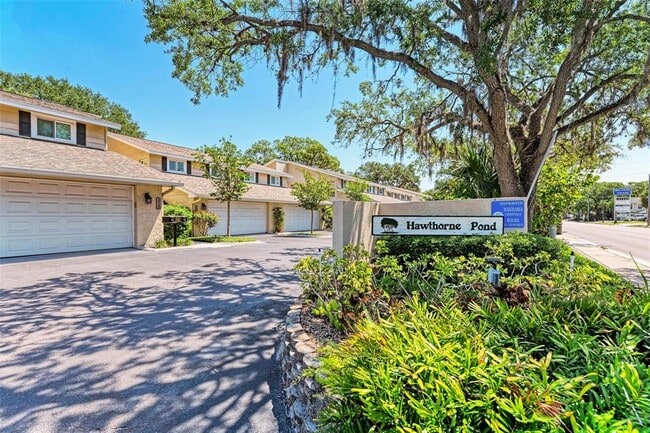 Photo - 2927 W Gandy Blvd