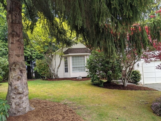 Building Photo - Bothell. Woodinville. Snohomish County. Ga... Rental