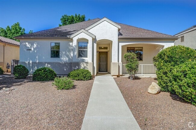 Building Photo - 3 Bedroom, 2 bath home located in the Ston...