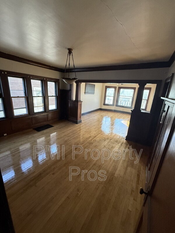 Photo - 2574 N 41st St