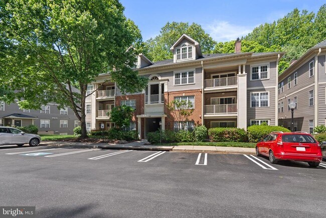 Photo - 111 Timberbrook Ln Unit 304