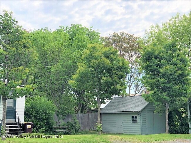 Photo - 9 N Franklin St