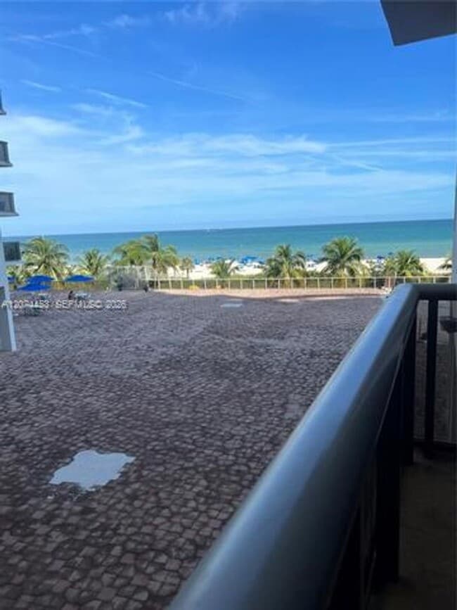 Photo - 6039 Collins Ave