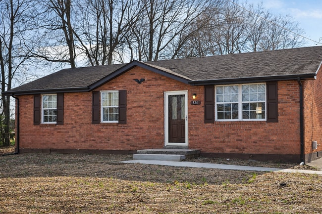 Building Photo - Charming 3 Bedroom 1 Bathroom Brick Home