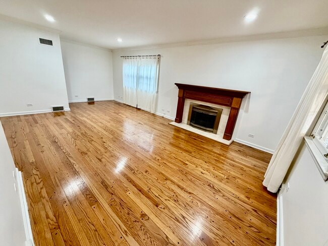 Photo - 26 Windsor Dr