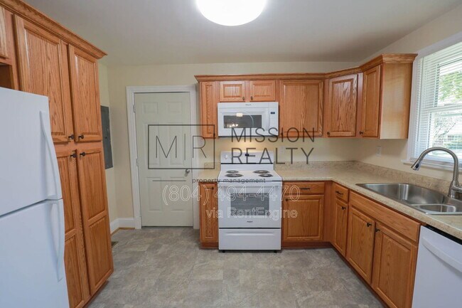 Photo - 7509 Montrose Ave