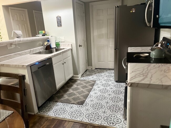 Photo - 800 Chilhowee Ct