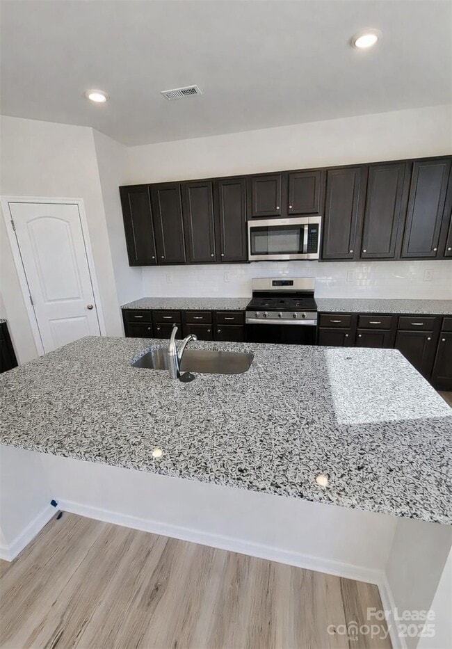 Photo - 5015 Weddington Rd