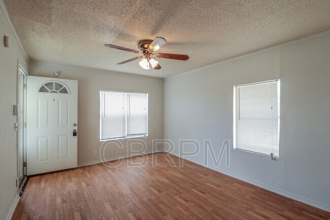 Photo - 2103 Kewanee Ave