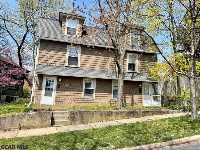Building Photo - 127 E Irvin Ave Unit 127 Rental