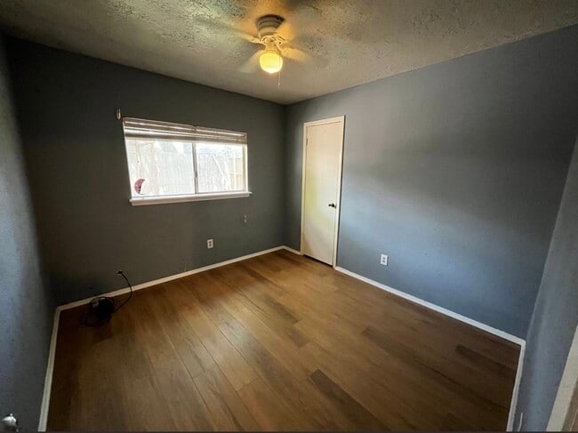 Photo - 11013 Crenchrus Ct