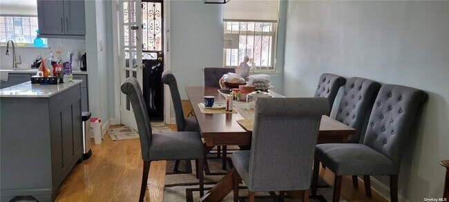 Photo - 32-54-54 78th St