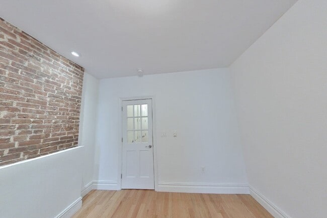 Photo - Tenth Avenue