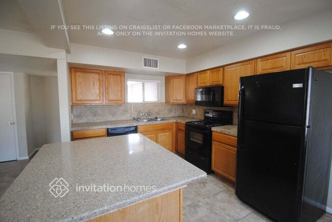 Photo - 5625 W Pierson St