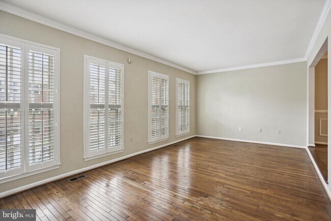 Photo - 5134 Heritage Ln Casa Adosada