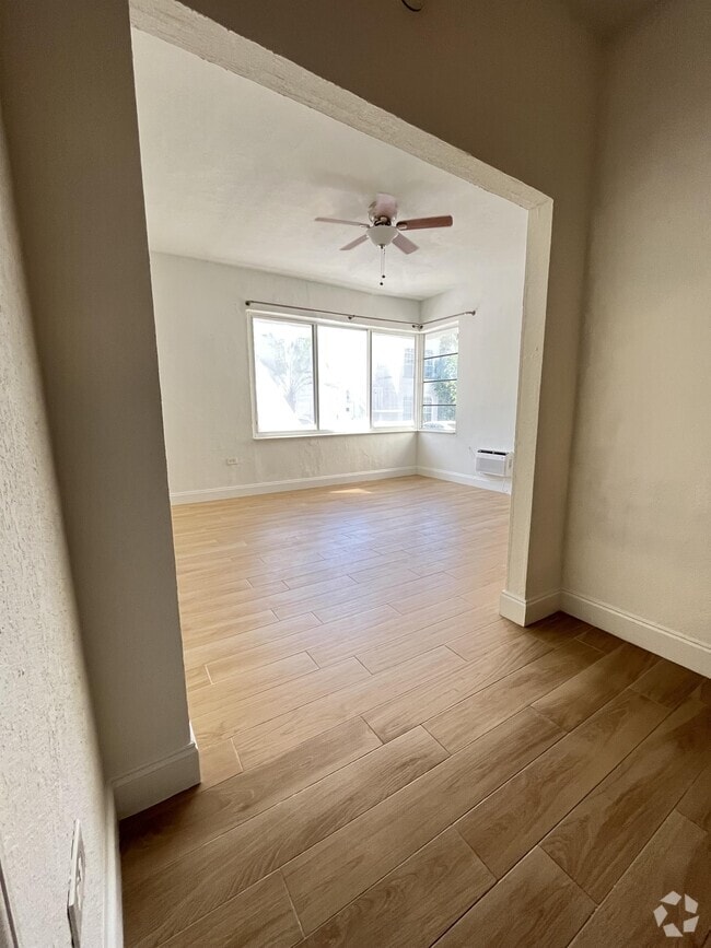 Building Photo - 1120 Pennsylvania Ave Rental