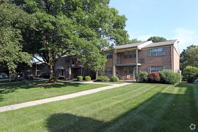 Cedar Glen Apartments