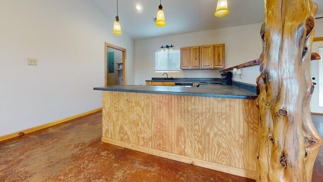 Photo - 12748 NE Wolf Rd