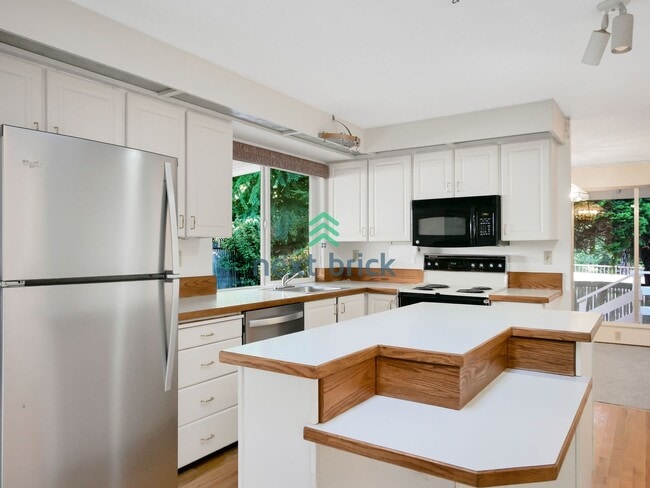 Photo - 3 Bedroom 2 bathroom Home for Rent!