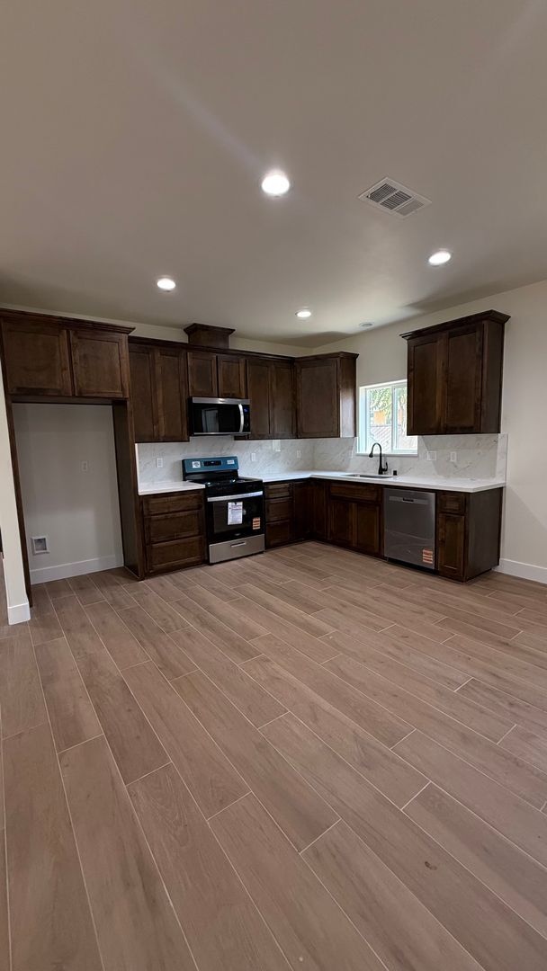 Photo - 440 N Westwood Ave