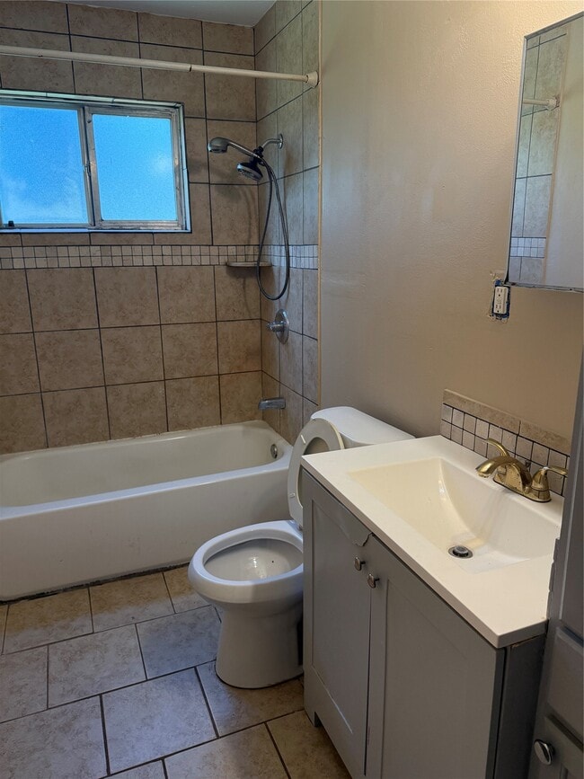 Photo - 7301 Hummingbird Ln