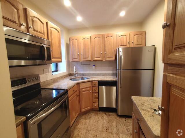 Building Photo - 1415 Commonwealth Avenue Unit 504 Rental