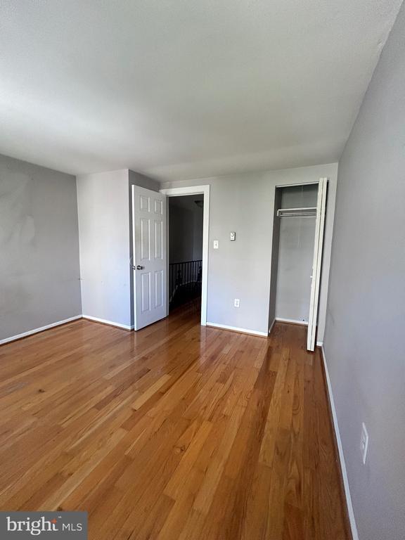 Photo - 708 Medina St