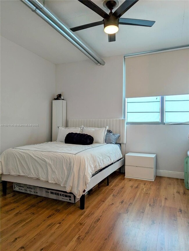 Photo - 690 SW 1st Ct Unidad 1423