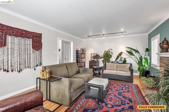 Photo - 453 Dimm St