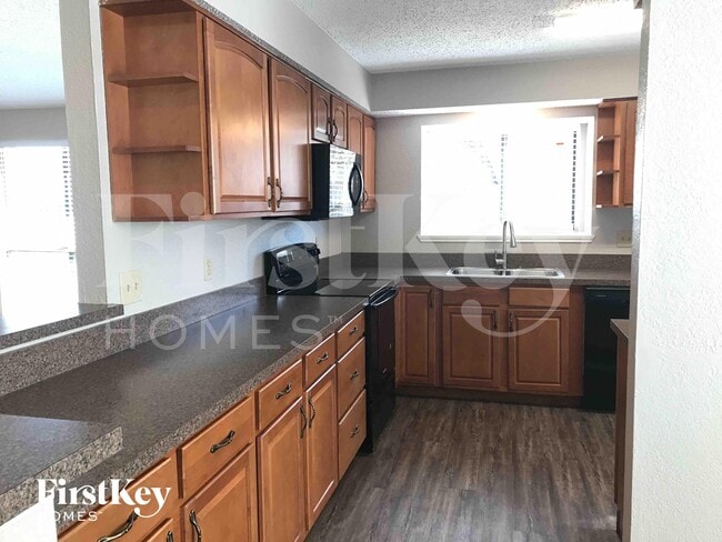 Photo - 1007 Creighton Ct