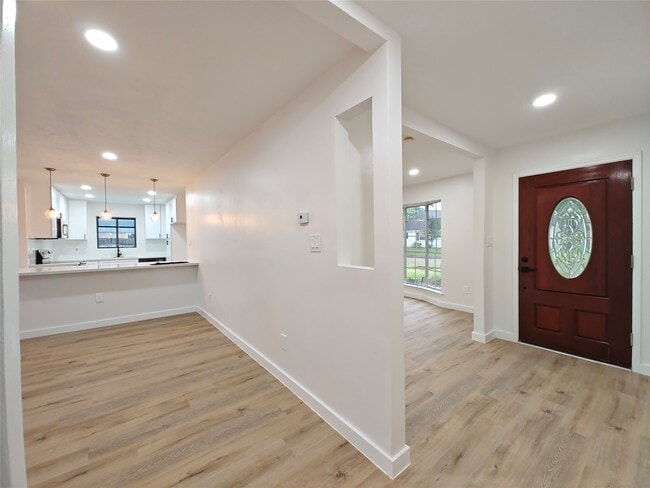 Photo - 4106 Clovernook Ln