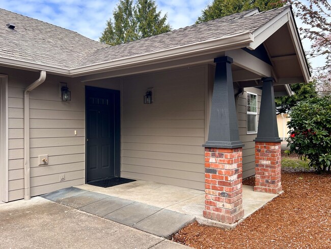 Photo - 622 E GRANT St