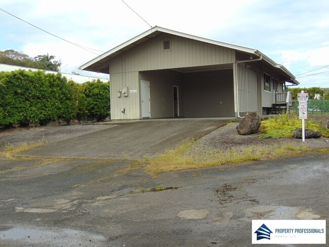 Photo - 3 bedroom in Waiakea!