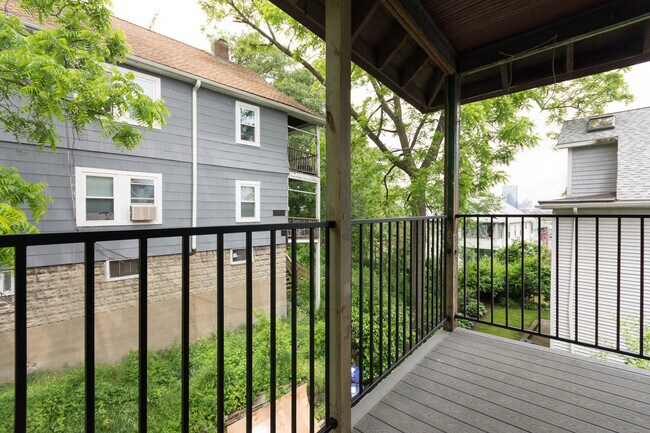 Photo - 33 Thornton St Unit 2