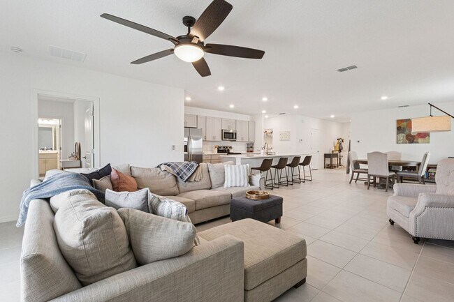 Photo - 1099 Calico Pointe Cir