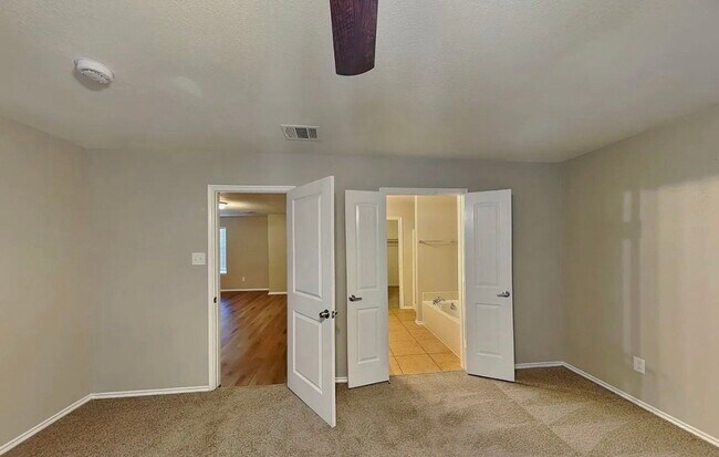 Photo - MOVE IN READY