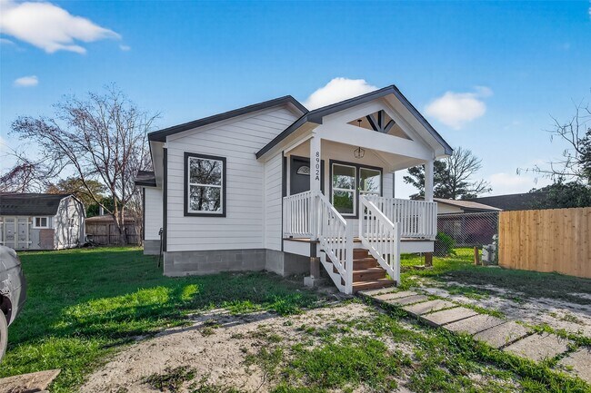 Photo - 8902 Alejo Dr