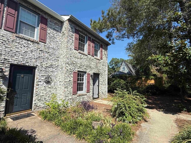 Photo - 1506 Havens Dr