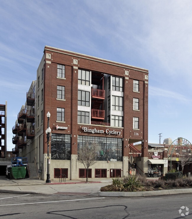 Photo - Uffens Marketplace