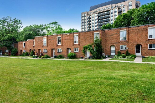 Photo - 150 - 160 Cactus Avenue