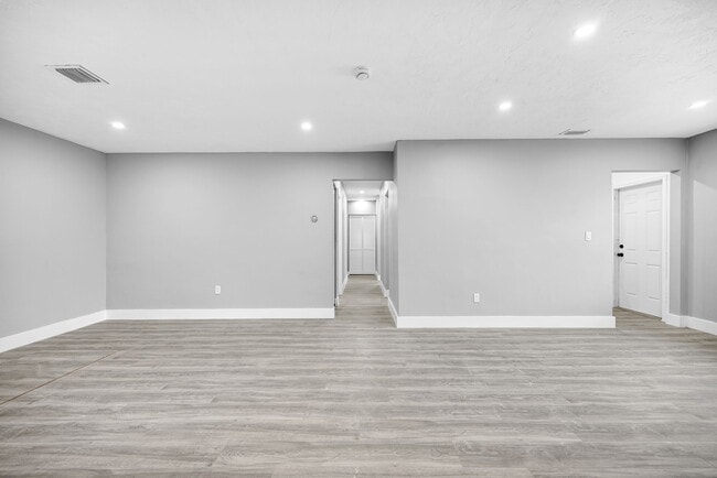 Photo - 645 NE 149th St Unidad 645