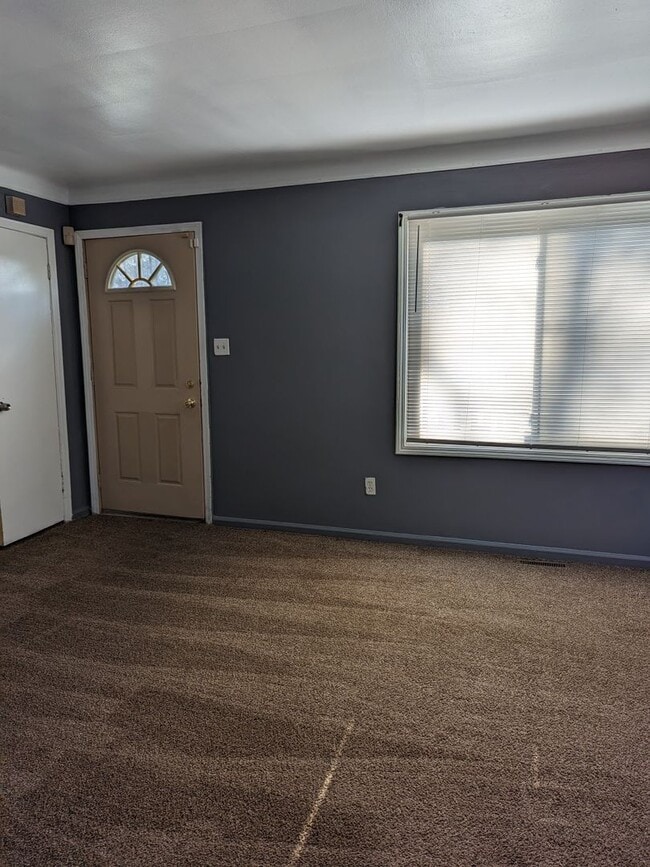 Photo - 7501 Lamphere- 3 Bed & 1 Bath FOR RENT