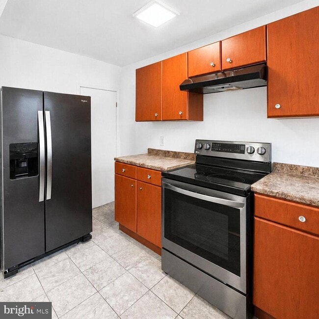 Photo - 1419 Lardner St