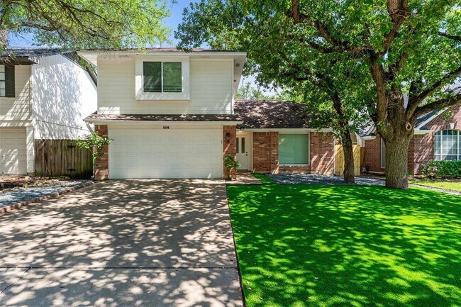 Photo - 1516 White Oak Loop House