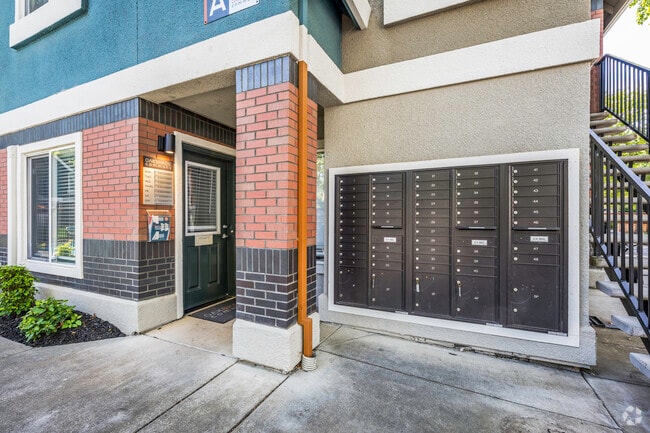 Leasing Office