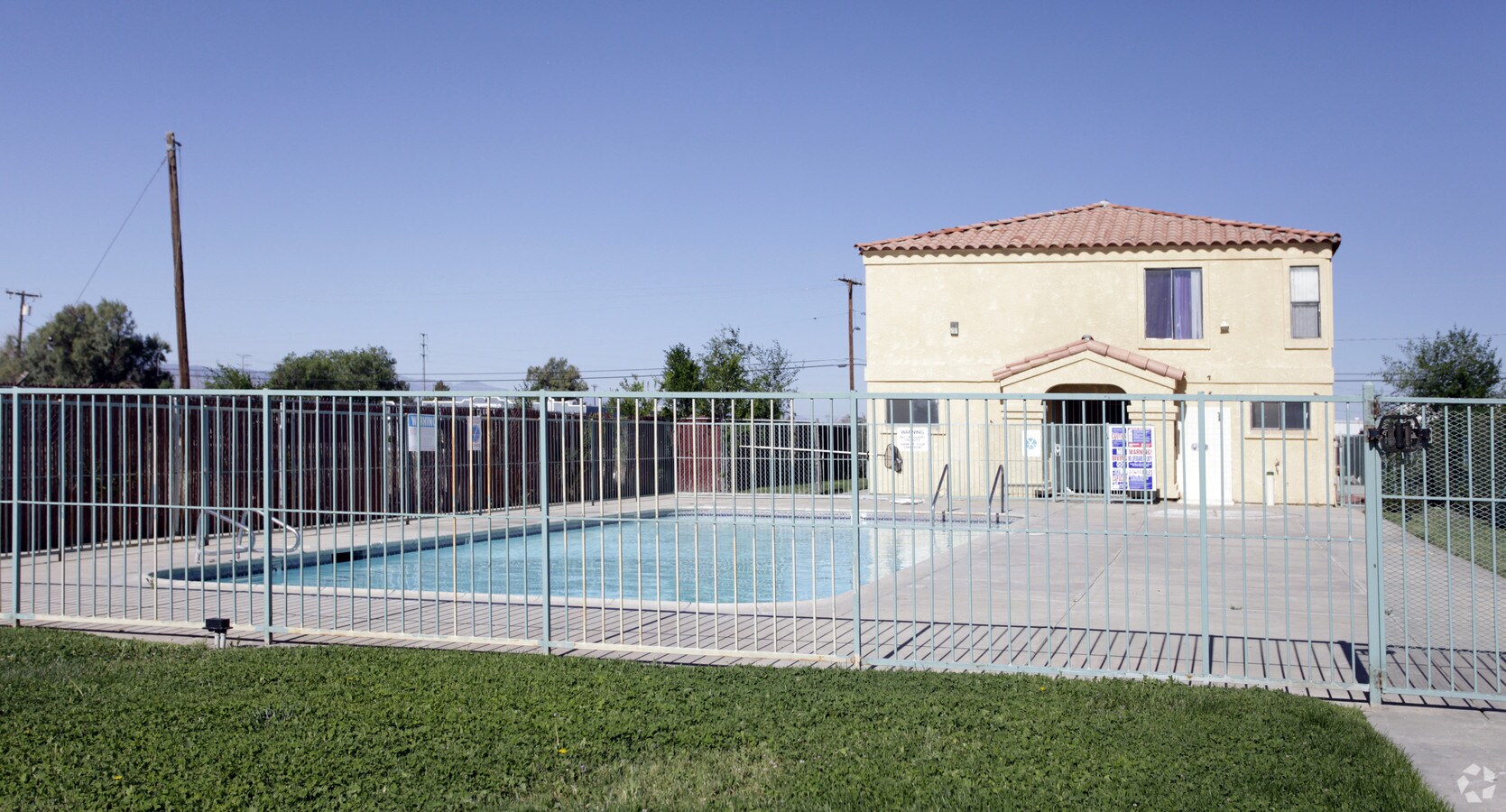 Pool - Villa Adelanto Apartments